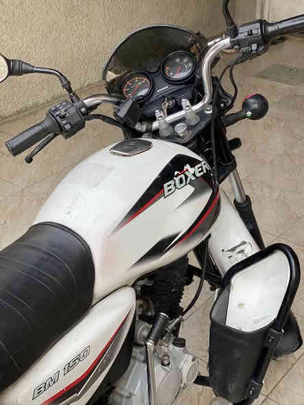 السلام عليكم 
دراجه بوكسر كلاسك رقم وسنويه بغداد
شرط تحويل جاهزه اي نقص مابيه
مديل 22 شكل 23 مكينه مجفته تجفيت شركه 
السعر 1800 وبيه مجال
العنوان بغداد الدورة شارع حي الشرطة
***********
