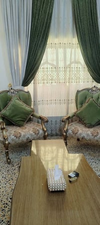 كرسي • ديكورات منزلية • اثاث منزلي • ديكور