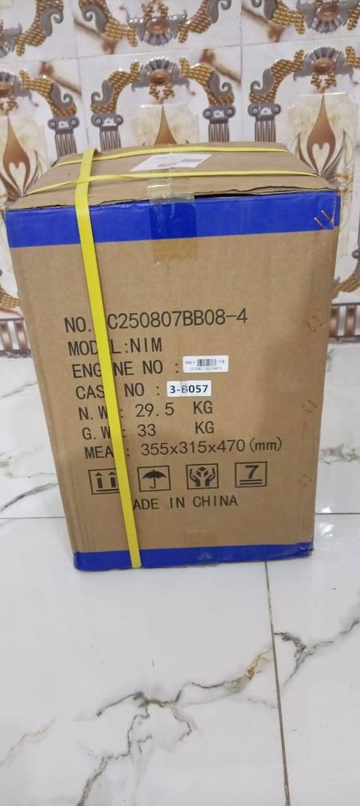 مكينه نامه للبيع بعده جديده شرط الكارتونه بعده مامفتوحه اجتني وي الدراجه  سعر ٢٣٠ وبيها مجال  مكاني كوت الرقم ***********
