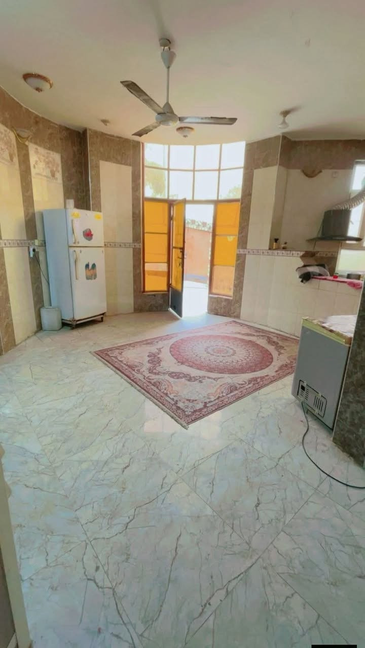 ♕بسم الله الرحمن الرحيم اللهم صلِّ على محمد وآل محمد ♕

🏠  : منزل للبيع 

🌐  :  الموقع حي الحكم  

🍦  :  خلف مرطبات فستقه 

📐  :  المساحة  280  متر  ركن 

🏠  :  منزل طابقين  

//////////    تفاصيل اكثر      ///////////
ـــــــــــــــــــــــــــــــــــــــــــــــــــــــــــــــــــــــــــــــــــــــ
الطابق الاول 

غرف نوم عدد 2  +  صاله  +  مطبخ حار وبارد  +  براني  +

طارمه  +  حمامات داخليه وخارجيه 
ـــــــــــــــــــــــــــــــــــــــــ
الطابق الثاني 

غرفة نوم كبير   +  صاله  +  حمامات  
ـــــــــــــــــــــــــــــــــــــــــــــــــــــــــــــــــــــــــــــــــــ

💵  :  سعر جداً مناسب  

📲  :  الاستفسار اكثر الاتصال على الرقم  

📞  :  ‏‪0788 251 8491‬‏   واتساب 

✨  لــن تـکون وحـيداً ابـداً مع  الــ مهيمن  للعـقار   ✨

#المعرفة_السعر_علق_بكلمة_المهيمن
