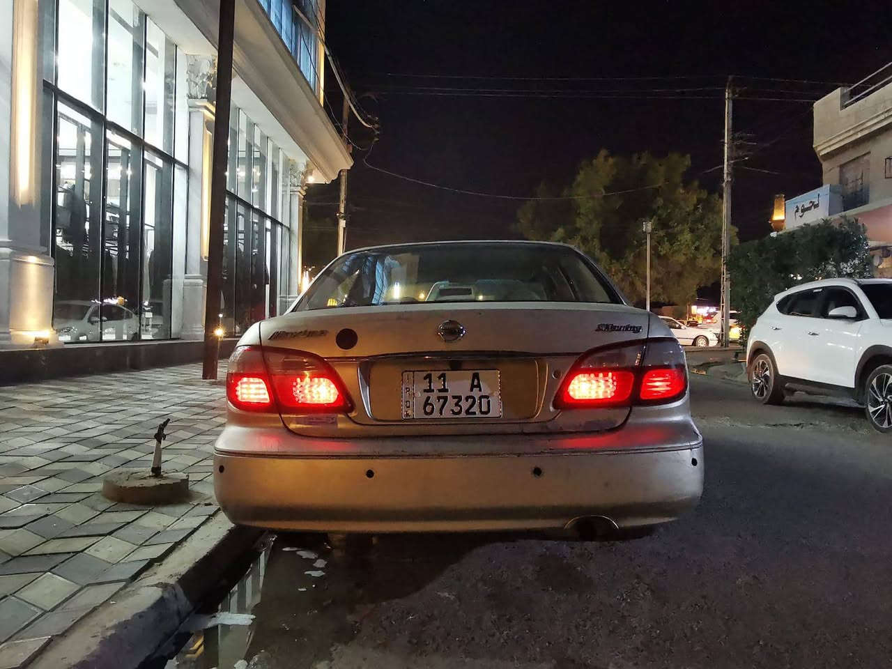 نيسان مكسيما موديل 2004طخه بسيطه بالبنيد ومصلحه والباقي بدون صبغ بيها جراد موضح بالصور غرفه جديده بلاديه تخم تاير جديد محرك كير تبريد تمام كهربائيات كلها عالشركه رقمها بغداد انكليزي وهزه جديده السعر63وبيها مجال مكانها بغداد العامريه شارع المنظمة أو مجموع المحبه بالسيديه للاتصال بالرقم ***********
