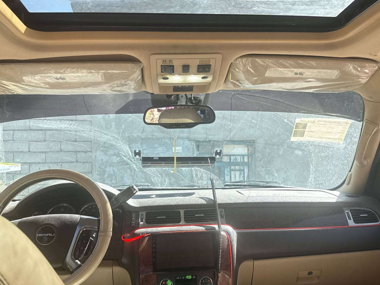 سلام عليكم سياره جيمسي جاهزة من كلشي نظيفة حلوه  سعر نتصل وبيك خير ودلل مكاني البصره
 رقم الهاتف ***********
