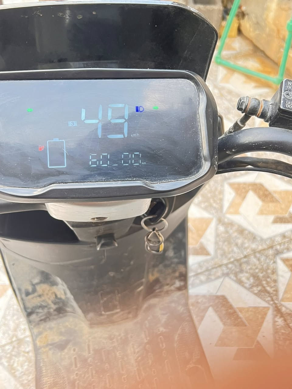 ‏سلام عليكم دراجة شحن للبيع السعر 350 العنوان بغداد  الرقم ***********
