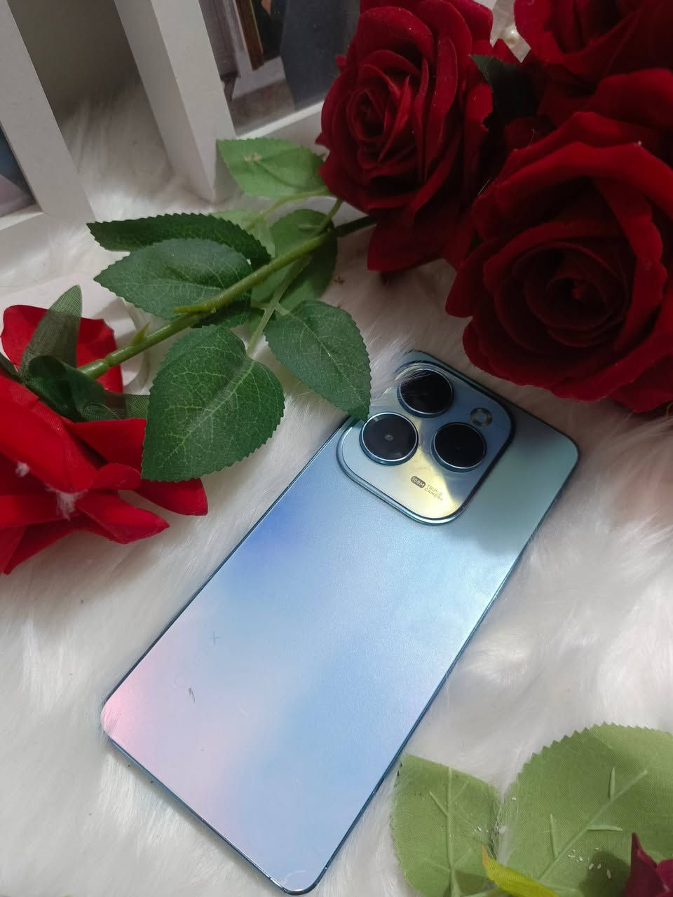 🔥🔥 للبيع Infinix Hot 40 Pro (نسخة خاصة) فيروزي.. أخو الجديد وبسعر قفل! 🔥🔥
الجهاز نظيف جداً بوضع الشركة (شخط ما بيه)، بلونه الفيروزي المميز، ومكفول كفالة عامة وشرط الفحص.
⚠️ ملاحظة: البيع للجهاز فقط (بدون ملحقات).
⚙️ المواصفات:
💾 الذاكرة والرام: 256 جيجا / 16 جيجا رام (طيارة بالألعاب).
📸 الكاميرا: 108 ميجابكسل تصوير دقة عالية.
🔋 البطارية: 5000 ملي أمبير + شحن سريع 33 واط.
📱 الشاشة: 120 هيرتز سلاسة فول.
💰 السعر: 149 ألف (والتوصيل مجاني لكل العراق).
📍 المكان: ذي قار - قضاء النصر.
📞 للتواصل: راسلني خاص أو اتصل: ***********

