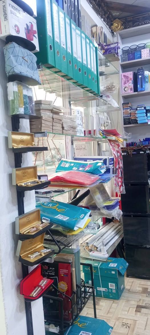 سلام عليكم مكتبة كاملة للبيع جهاز hp 5865  طابعة برذر T220 طابعة كانون 3010 اسود وابيض جهاز كبس حراري لابتوب دل ديالى بلدروز  الاستفسار الاتصال ***********
