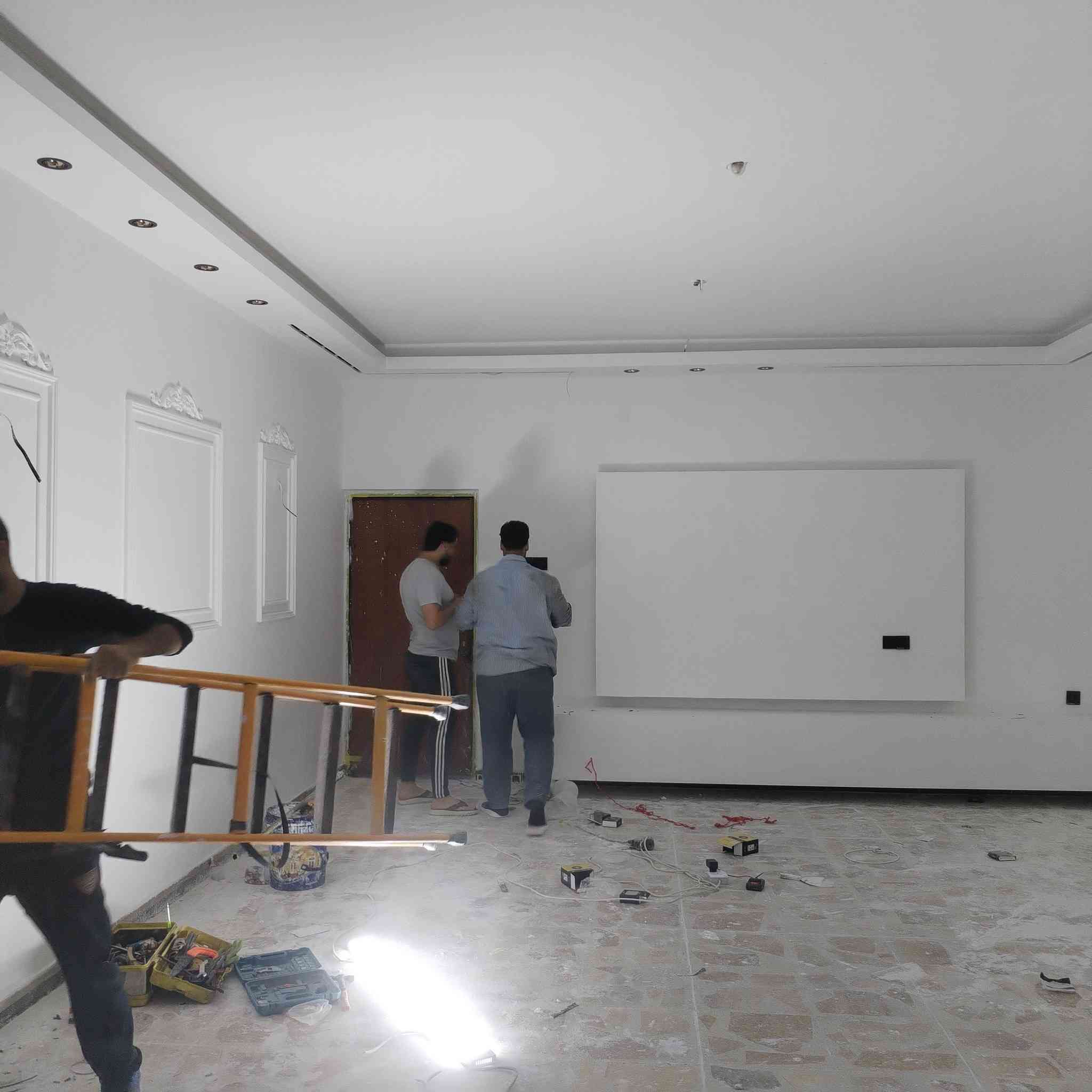 جزء من اعمالنا ،،،هذا قبل وبعد العمل،،، الهم صلي على محمد وال محمد اخوكم محمد الكهربائي للتاسيات الكهربائية عامة ***********
