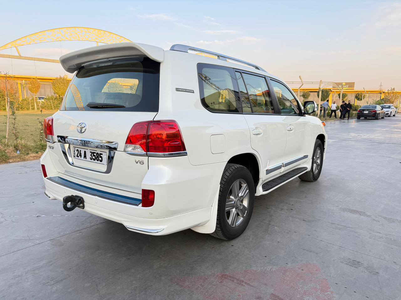 لاند گروزر 6 سلندر 2015 فول مواصفات  بدون صبغ السعر 430$ و مجال المكان دهوك
***********
*********** دهوك, العراق
