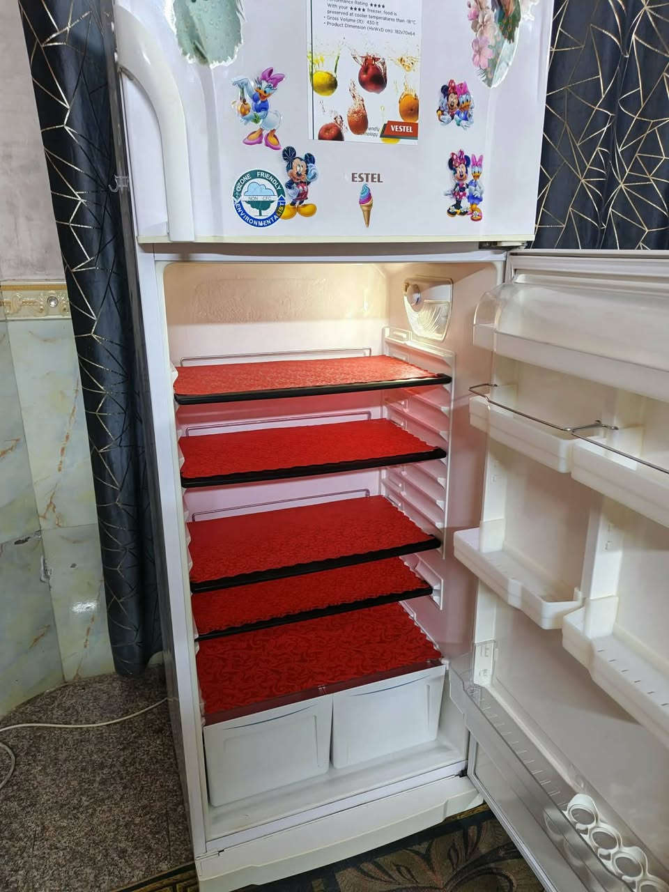 ثلاجة ماركة (فستل لون مييز ) مضلع بواري نحاس فريز خارجي نضام تجميد وبيها جهاز حمايه من الشركة ارقه ثلاجه حجم (24) قدم  تجميد درجة اولئ نضافه 90 بالمية داخل نضيف فول مال بيت ضمان اسبوع شرط التجميد السعر مع  التوصيل  ( 300) داخل بغداد حصرا متوفر توصيل كل مناطق بغدادد


**إذا كنت صاحب هذا الإعلان وتريد حذفه لأي سبب، رجاءا أرسل رسالة إلى الدعم الفني**