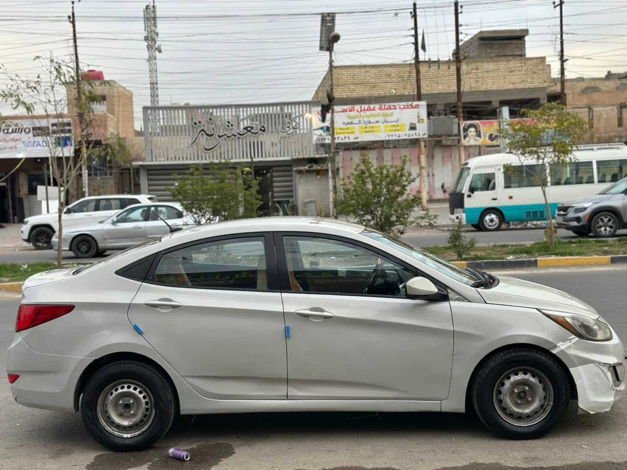 السلام عليكم اكسنت 2016 امريكي رقم بغداد باسمي
محرك 1600 كير ومحرك وتبريد وتدفئة كله مكفول السياره عليه ادامة كامله ماناقصه برغي تخم تاير جديد باتري جديد مكان سياره بغداد للاستفسار 0771 135 4992
