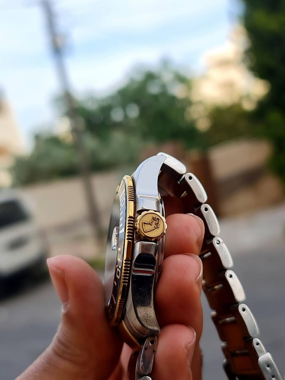 🔥 JAGUAR SWISS MADE 🔥

⌚ قوة + فخامة بتفاصيل دقيقة:

✨ ستانلس ستيل بلونين (ذهبي × فضي) – فخامة واضحة

✨ إطار دوّار رياضي احترافي

✨ زجاج سافير مقاوم للخدش

✨ تاريخ بعدسة تكبير لراحة الاستخدام

✨ مفتاح قفل محكم يعطيك أمان وثبات

💣 هاي الساعة للّي بده يبين بدون ما يحكي
💣 قطعة تجذب الانتباه من أول ثانية

▫️ عقارب ومؤشرات مضيئة Luminous 

▫️ حركة سويسرية دقيقة

💣 شكل قوي… مناسبة للاستخدام اليومي والمناسبات 

للبيع بسعر مغري 🔥🔥
والله يبارك لصاحب النصيب 🌹❤️

للتواصل على الرقم التالي او على الخاص 0795472588 

يرجى متابعة الصفحه لكي يوصلكم كل ما هو جديد ✨️⌚️


**إذا كنت صاحب هذا الإعلان وتريد حذفه لأي سبب، رجاءا أرسل رسالة إلى الدعم الفني**