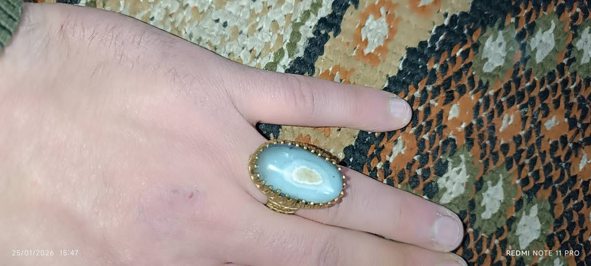 خاتم سليماني مكلد بداوودي  بي روحانيه كلش قويه مختوم ومدفون شهرين بالكاع حجر كلش قديمم
مال مزامط
شغله محبه/ عطف/ جلب نضر /تسهيل امور
السعر 50 الف قفل
يوجد توصيل لكل محافظات العراق 
للتواصل مراسلة الصحفه
او الواتساب ***********
