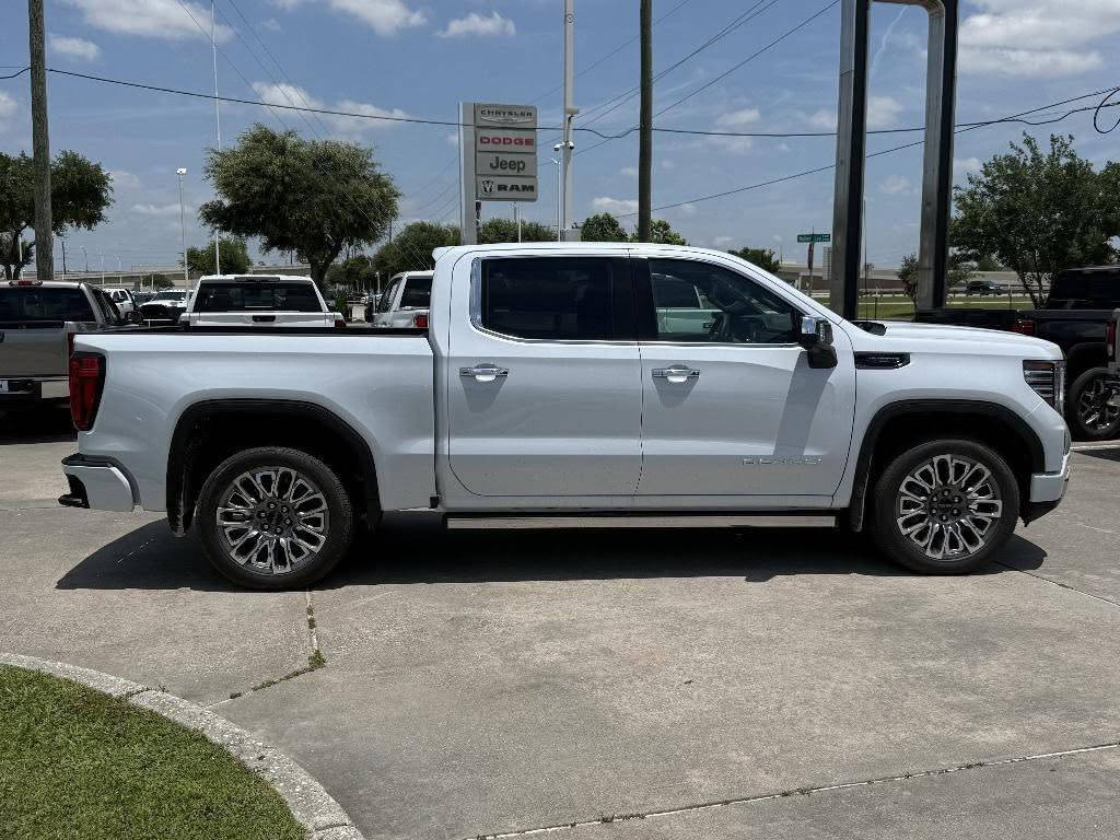 البيع بسعر البنك المركزي ..
⚙️2026 GMC Sierra 1500 Denali Ultimate
⚙️كلين تايتل 
⚙️مدة الوصول 50 يوم 
⚙️موقع السيارة أمريكا ولاية تكساس 
⛓️‍💥المحرك القياسي: V8 سعة 6.2 لتر

⛓️‍💥420 حصان

⛓️‍💥دفع رباعي نشط.

⛓️‍💥إطارات (جنوط) ألومنيوم قياس 22انج

⛓️‍💥نظام (MultiPro) المبتكر الذي يفتح بعدة وضعيات لتسهيل التحميل، مع سلم مدمج.

⛓️‍💥المقاعد: مكسوة بجلد (Alpine Umber) الفاخر والمخرم مع إمكانية التعديل الكهربائي والتدفئة والتهوية وميزة التدليك.

⛓️‍💥النظام الصوتي: نظام فاخر من (Bose) يضم 12 مكبر صوت مع تقنية الصوت المحيطي.

⛓️‍💥سقف السيارة: بطانة داخلية من الشمواه الفاخر (Microsuede

⛓️‍💥شاشة السائق: لوحة عدادات رقمية مقاس 12.3 أنج 

⛓️‍💥شاشة وسطية تعمل باللمس قياس 13.4 إنش تدعم نظام (Apple CarPlay) و(Android Auto) لاسلكياً

⛓️‍💥شاشة العرض على الزجاج (HUD): ملونة قياس 15 إنش لمعلومات القيادة.

⛓️‍💥نظام التنبيه من الاصطدام الأمامي.نظام الفرملة التلقائية الطارئة ورصد المشاة.نظام اكتشاف النقطة العمياء.مساعد البقاء في المسار وتنبيه الخروج عنه.نظام مثبت السرعة التكيفي.نظام كاميرات محيطية بزاوية 360 درجة

⛓️‍💥انظمة ملاحه 

⛓️‍💥فتحة سقف ..
 فحص وتدقيق كامل قبل الشحن

✅ شحن مضمون إلى جميع الموانئ والمنافذ الحدودية 

✅ استلام رسمي ومعاملة كمرك كاملة

✅ شفافية كاملة بالعقد والفاتورة...

للتواصل عبر الواتساب اكتب مفتاح امريكا +1 وبعدها الرقم 

8312959904

داخل الولايات المتحدة🇺🇸وكندا🇨🇦أتصال مباشر📞مباشر ،،


**إذا كنت صاحب هذا الإعلان وتريد حذفه لأي سبب، رجاءا أرسل رسالة إلى الدعم الفني**