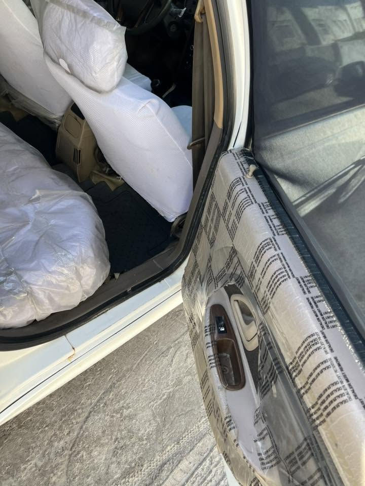 بيجو بارص موديل 17
بيهيه قطعتين باب السايق امبدل وجاملغ الخلفي صبغ
كير مكينه تبريد كهربائيات كله شغال بدون اي نقص
رقم نجف بسمنا

اتصال فقط ***********
مكان السياره نجف
