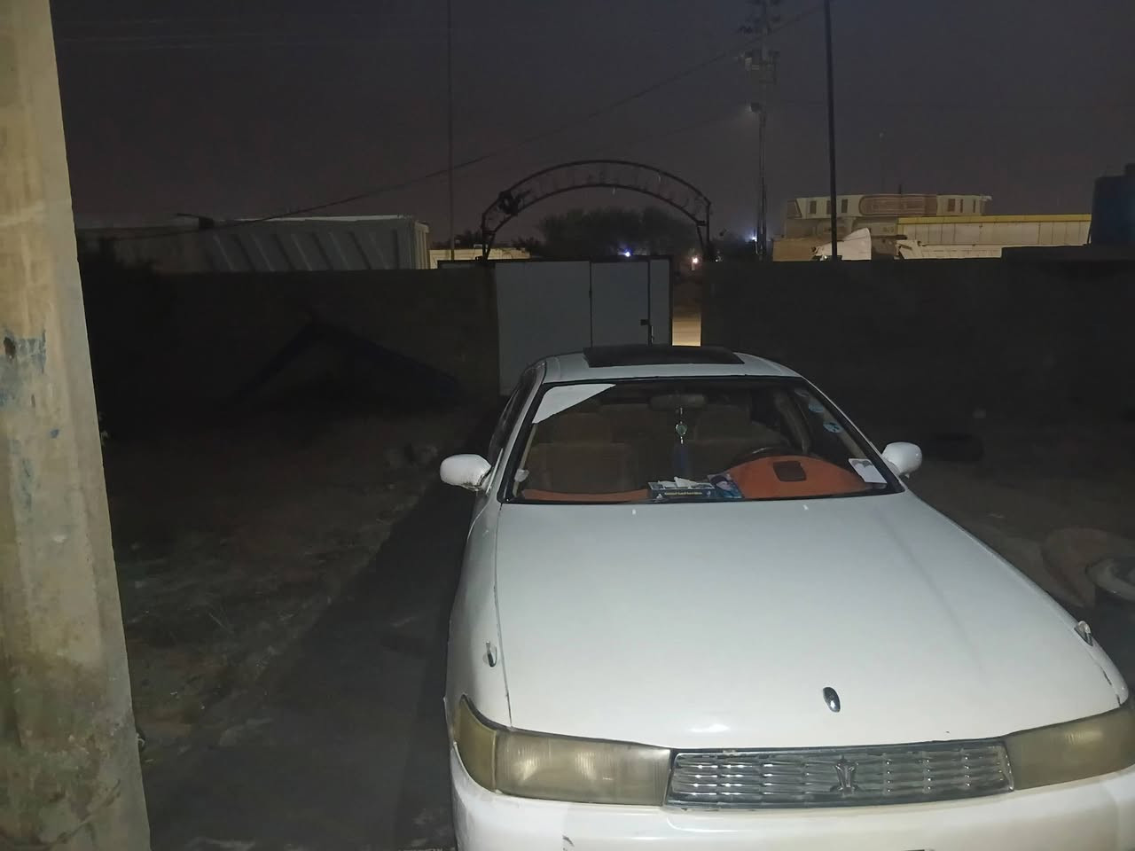 كرسته ابيض لؤلؤي صدفي مكفوله من  الكص والنقل شرط محرك وكير خير من الله تبريد شرط بس غاز تخم تاير حدادة دواخل اربع بطاين جدد بسم جيراني  كلش سنويتها ال ٢٦ رقم *********** السعر ٤٧ وبيها مجال
