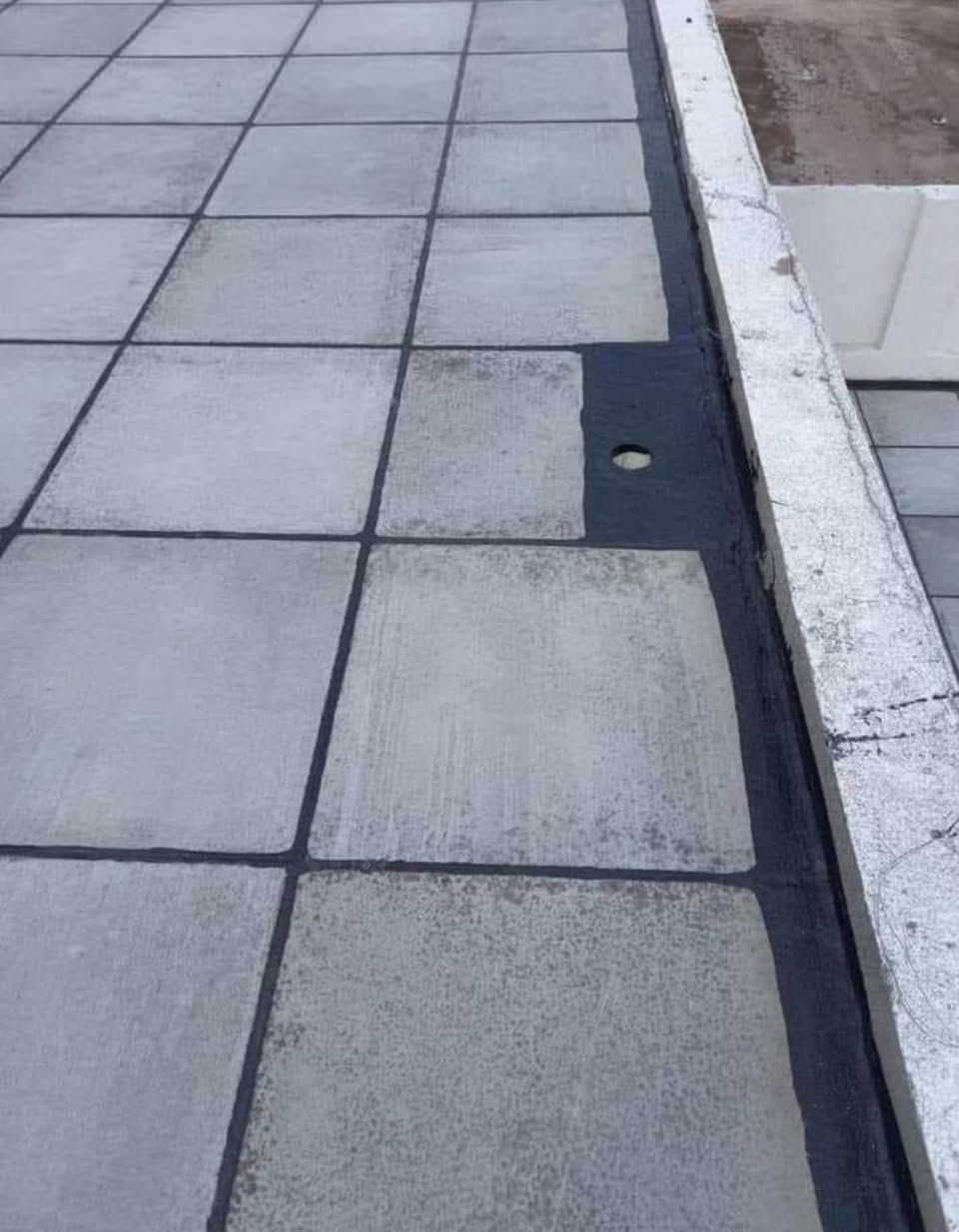 سلام عليكم يوجد لدينا كادر متخصص لتطبيك الشتايكر السطوح وشغل الماستك وزفت شغل درجة اولى ستلام مهندس***********/
***********
