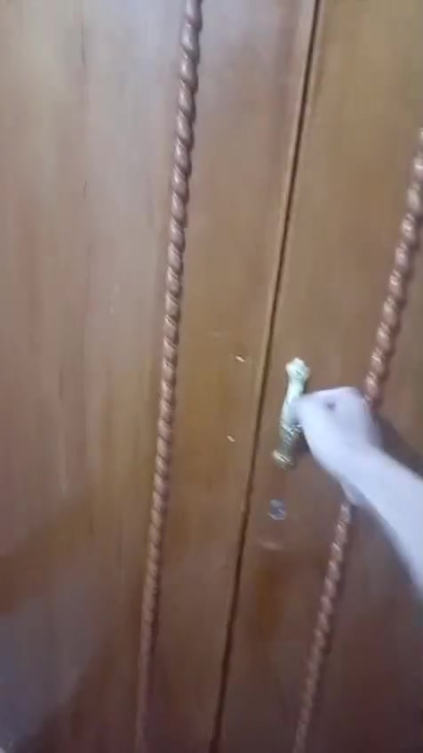 السلام عليكم كنتور 4بيبان تفصال كله ساج الاباب قطعه  وحده يعني مو تحش كله بصوره عماه صاجج سعره 325بي مجال مكاني كربلاء حي القدس قرب القوس ***********
