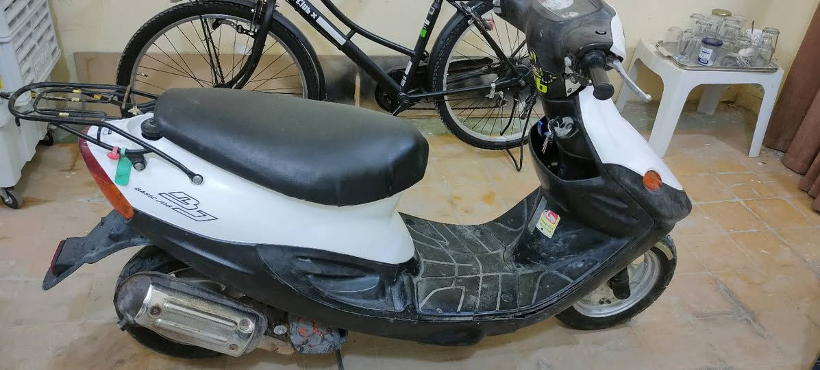 سلام عليكم دراجه ٩ زروف كامله كهربائيات سلف هندر الدراجه شرط ما مفتوحه كفاله عامه كلشي شغال عنوان حله الاسكان الرقم ***********
