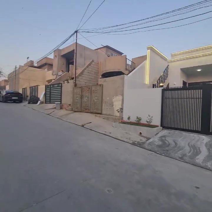 دارين للبيع ١٠٥مترفول مواصفات سقف مغربي فول كاشي كركوك دروازة على طريق سليمانيه فرع مقر كوران موبايل ***********كورك*********** البيت جديد صفرمامسكون بيه فول خدمات البيت بيه غرفتين نوم استقبال مطبخ صحيات كراجي مطبخ حار دكت مركزي نضام كامره
