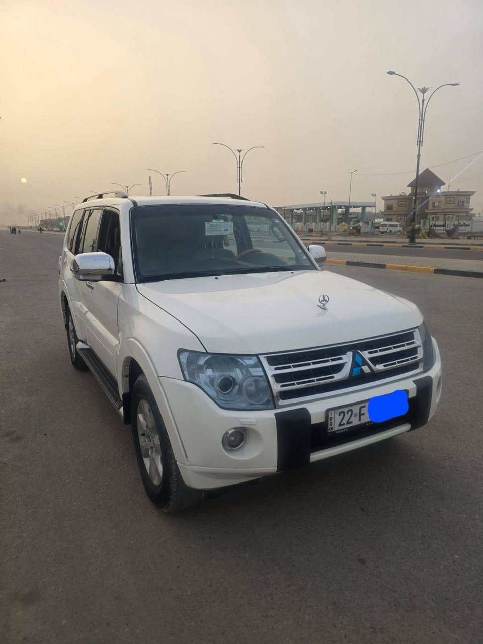 باجيرو موديل 2011حبتور لون ابيض
محرك 3800
دواخل جلد 
كشنات كهرباء
مري شفط 
تحكم ستيرن 
 حساسات خلفيه
السياره فتحه و دمام خلفي
تبريد 3 قطع
منضومه زينون 
محرك و كير كفاله عامه
تخم تاير جديد
السياره اربيل بأسمي 
كفاله عامه (ما عدا الجاملغ الكدام بي صبغ فقط  ) 
السعر 150 وبيها مجال
البصره القبله/***********
