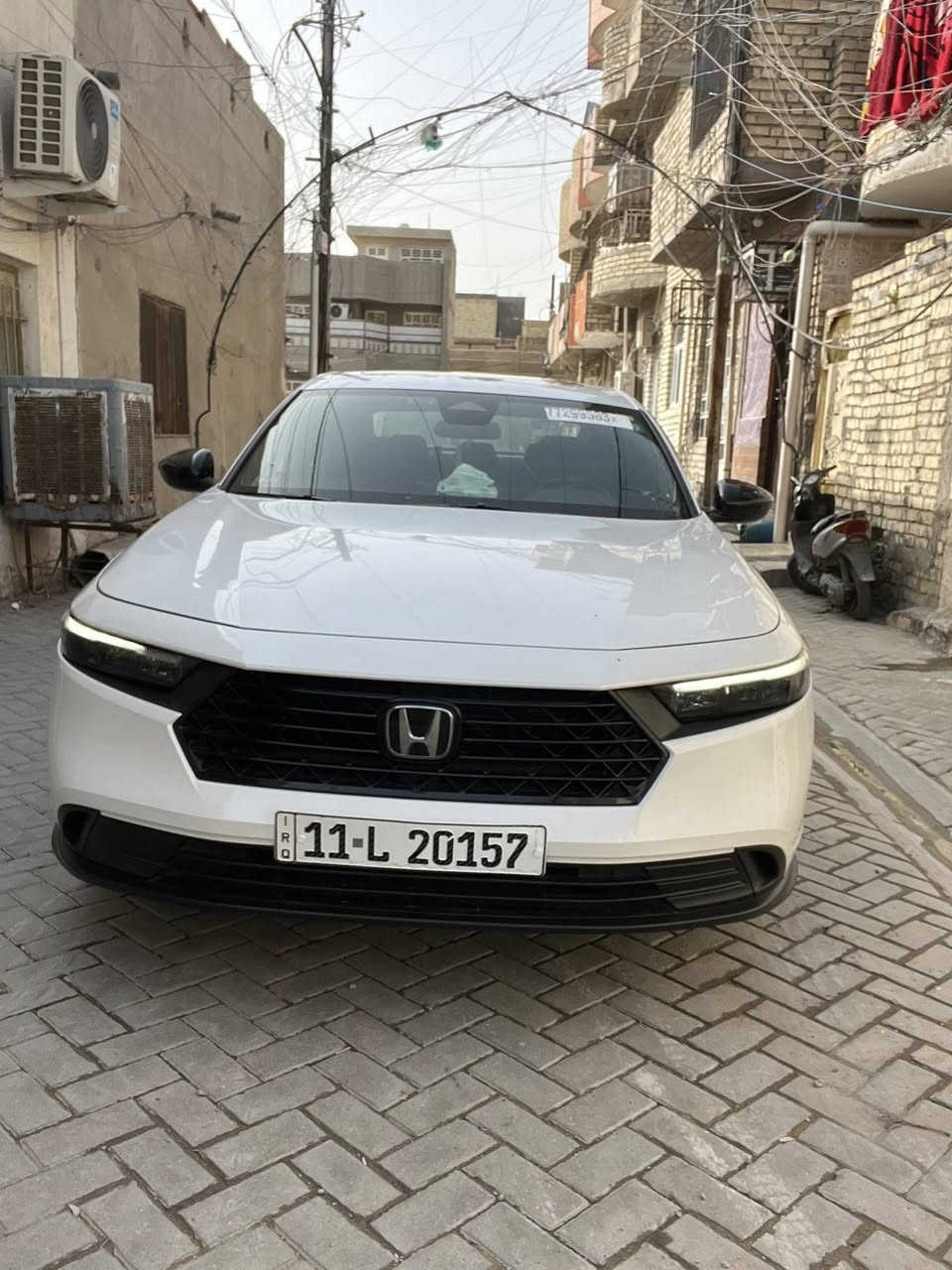 السلام عليكم من رخصة الادمنية المحترمين اعادة النشر بسس الوعود الكاذبه  اكورد 2023 هايبرد مواصفاتهه معروفه السبورت 
الحادث مرفق بالصور جاملغ نفسه معدل ومبدل قبق جنطة 
بدون ايرباك ماشية 25
مكفوله من كلشي عدا الحادث 
السعر 170 
رجاءا رجاءا رجاءا الميشتري ليخابر 
مكان السياره بغداد 

بيع فقط ***********
