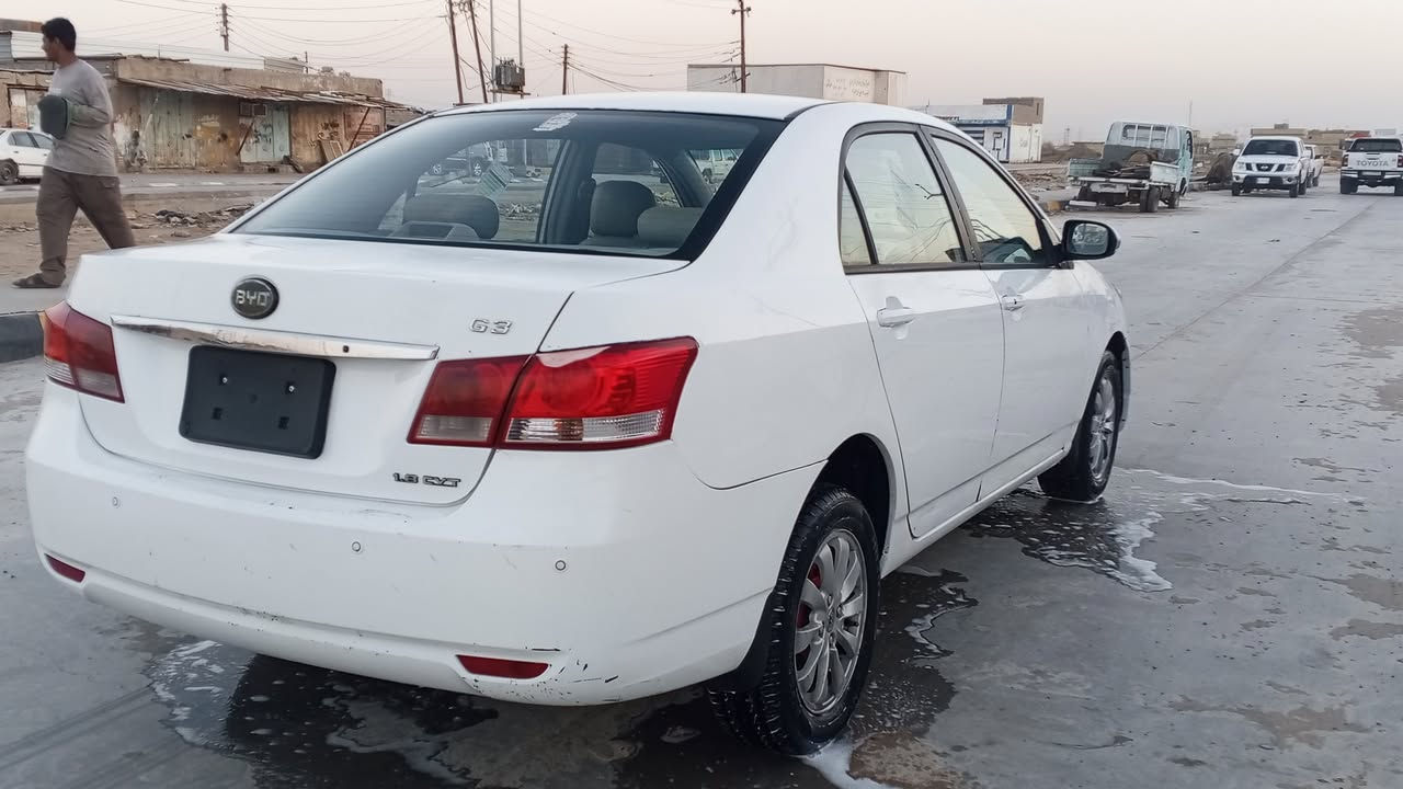 للبيع بيوايدي 2014 مزاد وزارة الداخلية.   سياره جاهزه سعره 36 ورقة وبيه مجال مكان ناصريه الرفاعي مكلف بلنشر ***********
