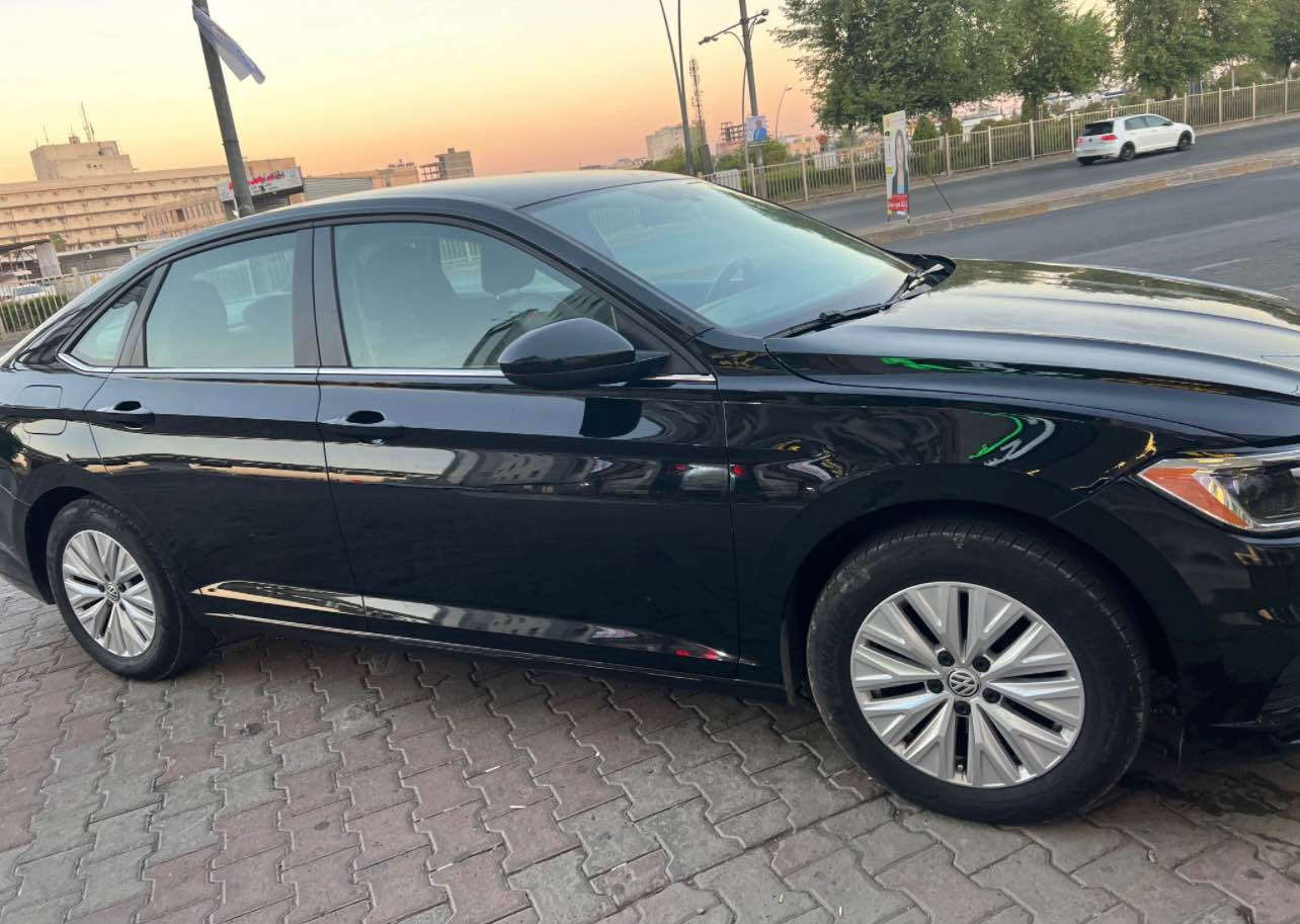 جیتە ٢٠١٩ s سەیارەکە بێ مەسرووفە رەقەم و سەنەوی هەموو شتێکی نوێە سایرەکە s رادار ٣٦٠ هەر چوار لا پێشی کەپسە بێ ئێڕباگ بە شەرتی حەماوە رادیتەر و بەوابە رادار بیلادی ١٢٦ مایل ڕۆشتووە تایە و ویلی نویە کردوومەتە ١٨ بۆ 
سایارەکە ٤ پارچەی کامل ٢ و ٣ جیگای بست بست سبوغە زیانیاری زیاتر 
‏0️⃣7️⃣5️⃣0️⃣5️⃣3️⃣2️⃣9️⃣0️⃣9️⃣5️⃣ أربيل, العراق


**إذا كنت صاحب هذا الإعلان وتريد حذفه لأي سبب، رجاءا أرسل رسالة إلى الدعم الفني**