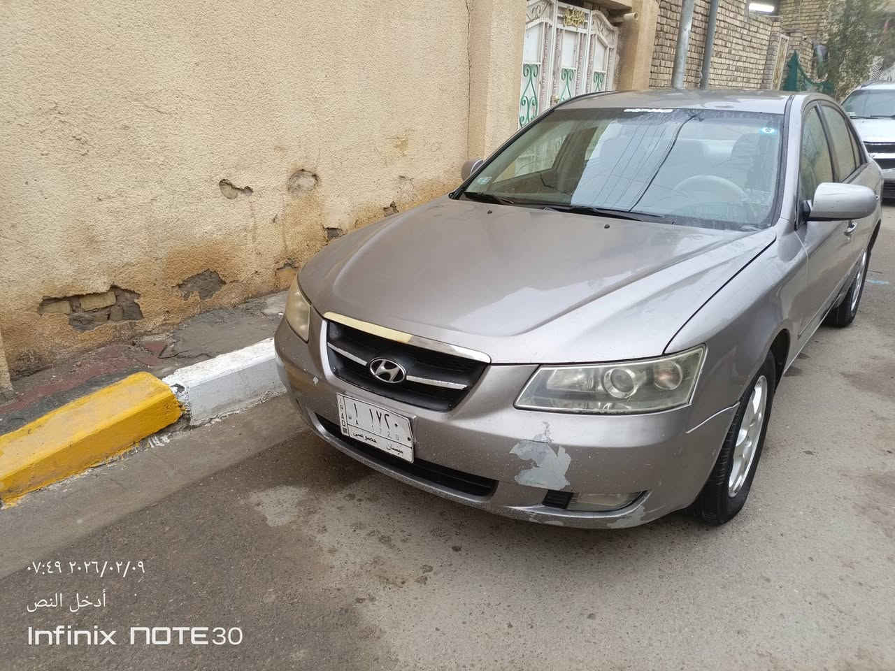 سلام عليكم
سياره سوناتا موديل 2006 وارد خليجي 
حجم المحرك 2000 
السياره بيها جاملغ الامامي ضربه خفيفه بي معجون وصبغ فقط
كير محرك مكفول 
مكان السياره العماره مشرح
السعر 85 
للتواصل اتصل ***********
