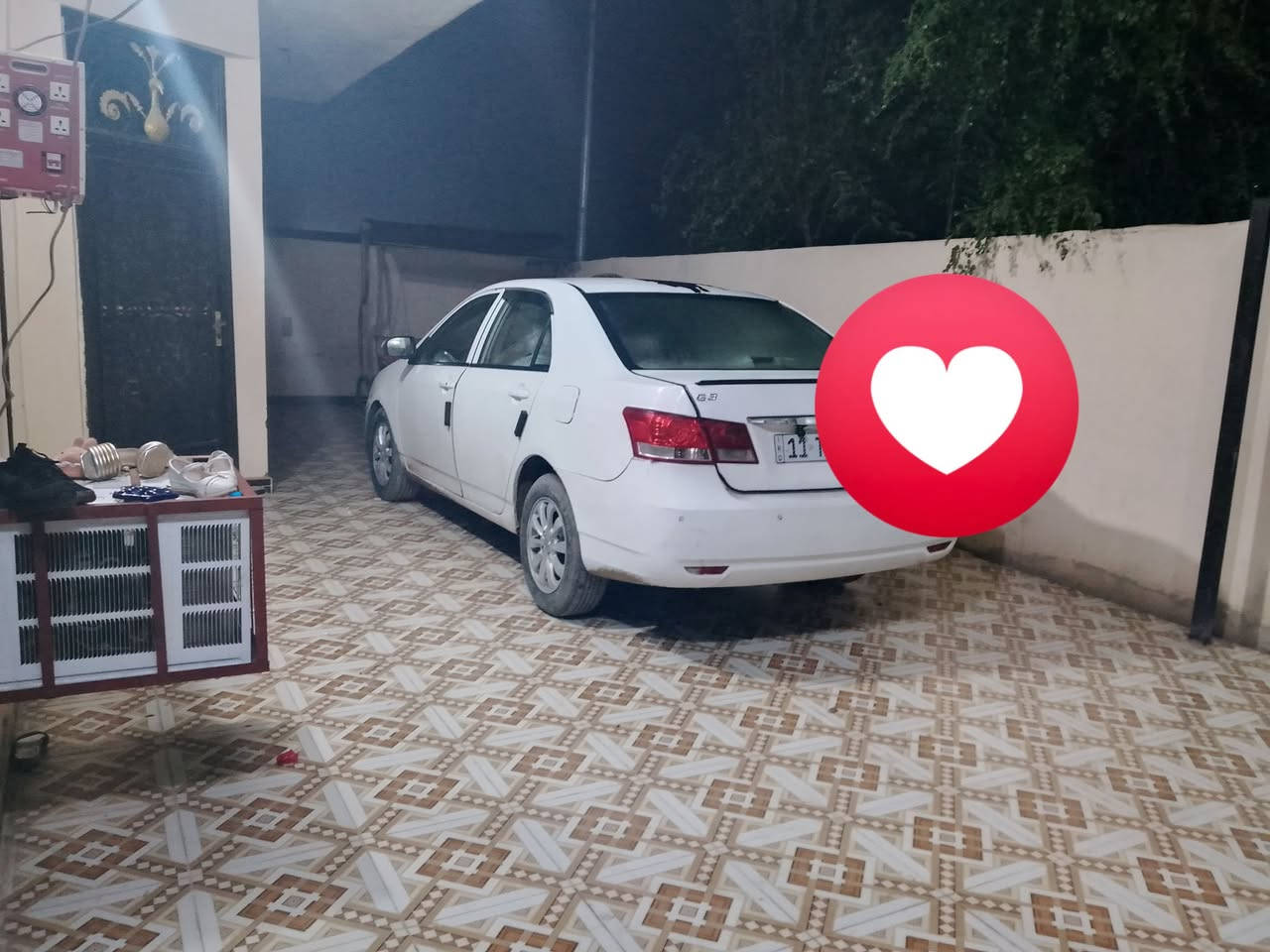 سلام عليكم
بي واي دي موديل 16 

مكينه 1600 سياره مكفوله ماعده خياس واحد جوملغ خلفي بور ينكط دهن باقي
سياره مصبوغه جماليه تجي تأخذ سونار وشوف 
سياره فول مواصفات

فتحت قماره 

تحكم ستيرن 

حساسات 

تخم تاير جديد تدفئه تبريد شغال 

رقم بغداد صاحبها بغداد يريد يحول اوديك البيته ثاني يوم تحول 

سعرها 60وبيها مجال ***********
