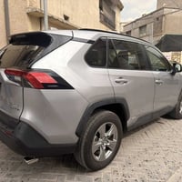 Rav4  2024 Xle  فتحة بصمة صندوك كهرباء  حادث تبديل جاملغين و بنيد  ماش...
