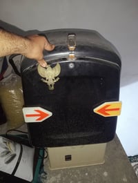 اخوان صندوك للبيع صندوك جديد ونظيف وعوزه بس غسله ما ابي اي كسر اغراضه ...