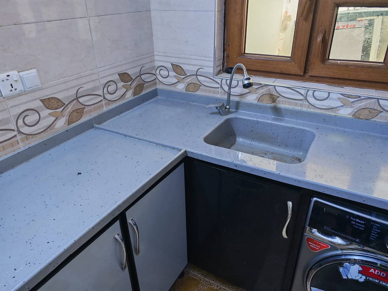 للبيع ***********
