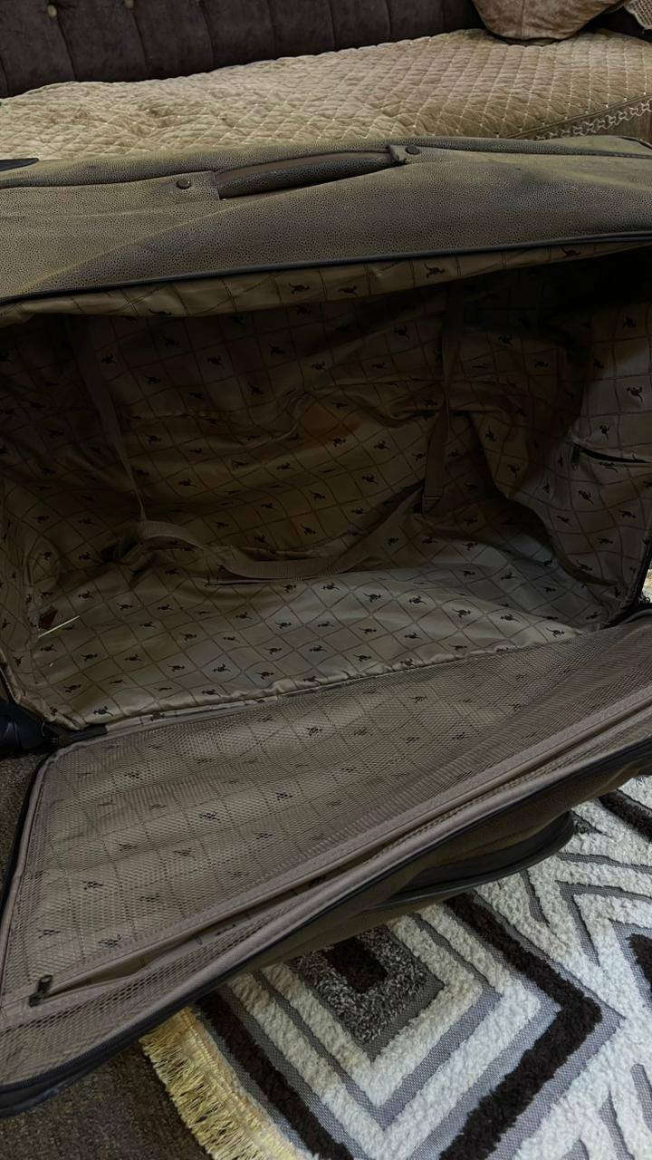 غراض
جرباية ب125صاج توصة
ودبدوب ب25حجم كبير 
وجنط سفر حجم كبير جوزية ب25
سودة ب25
ورصاصية ب15
المكان الزعفرانية


**إذا كنت صاحب هذا الإعلان وتريد حذفه لأي سبب، رجاءا أرسل رسالة إلى الدعم الفني**