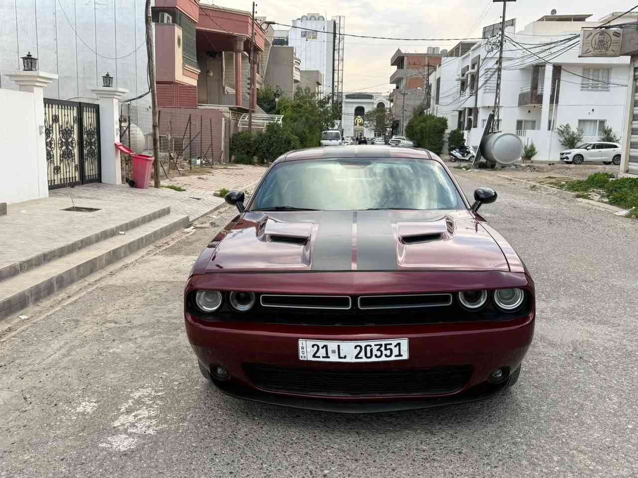 السلام عليكم للبيع جالنجر 2018 حادث كما موضع بالمنشور وسونار موجود بدون ارباك مواصفات sxt 
1-داخل حضن شامو
2-شاشه كبيره كار بلي
3-ستيرن كهرباء 
4-سوبر تراك باك
5-حداديه Srt دبلات اصفر امامي خلفي كهربائي
6-حساس خلفي 
7-كأمره مع شفتات ستيرن 
السياره ماشيه 88 الف ميل جديده معنى الكلمه تخم تاير ويل 20 بلادي محرك 3600 كير محرك كله مكفول تجي وتشوف بعينك رقم سليمانيه هزه قبل شهرين سويتلها تريد وكاله تريد تحويل 
السعر 150 وبيها مجال بسيط مكان السياره كربلاء صبغ جاملغ وباب وحافة البنيد بيها ربع جاملغ خلفي مكان الحادث


**إذا كنت صاحب هذا الإعلان وتريد حذفه لأي سبب، رجاءا أرسل رسالة إلى الدعم الفني**