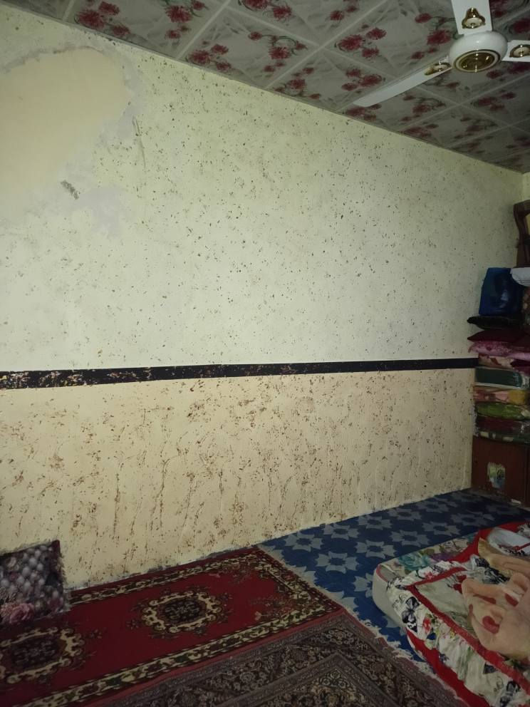 بيت للبيع 100 متر بل براكيه شارع المطار القديم قرب مدرسة جناهن *********** النجف, العراق
