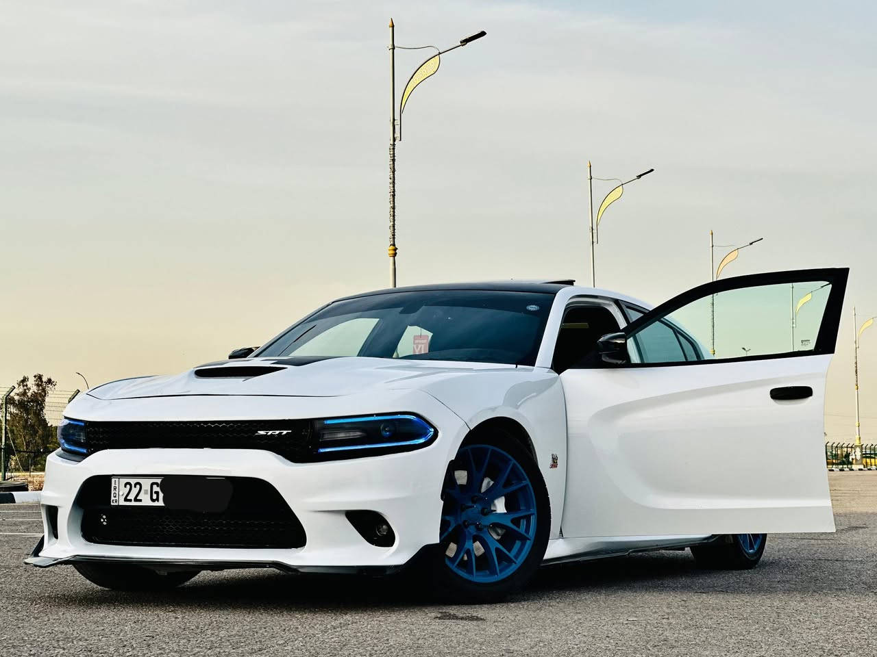 للبيع
**جارجر سكات باك 6400 🐝🍒
كلين كفاله عامه لا صبغ ولا ضربه 
*موديل 2016 

* رقم اربيل  جديده 

* ماشيه 100 فقط 
** مواصفات السيارة 1/1 

1-رادار امامي + نقطة عمياء 

2- فتحه سلايد روف 

3-غرفه كنتارا وجلد مختم 🐝

4-فجوج السياره 6 بستم برمبو 

5- سماعات بيتس + دمام خلفي 

باقي مواصفات الجارجر كلها بهاي السيارة فول الفول

** عليها اظافات 
ستروكر مهلا 
بساتم وذرعه 
وكام شفتات 
وكرنك 

حبايب السياره فول للأخير ونظيفه جداً   
سعر السيارة : 198 ورقه مجال بسيط 
للستفسار ***********
***********

مكان السيارة كربلاء
