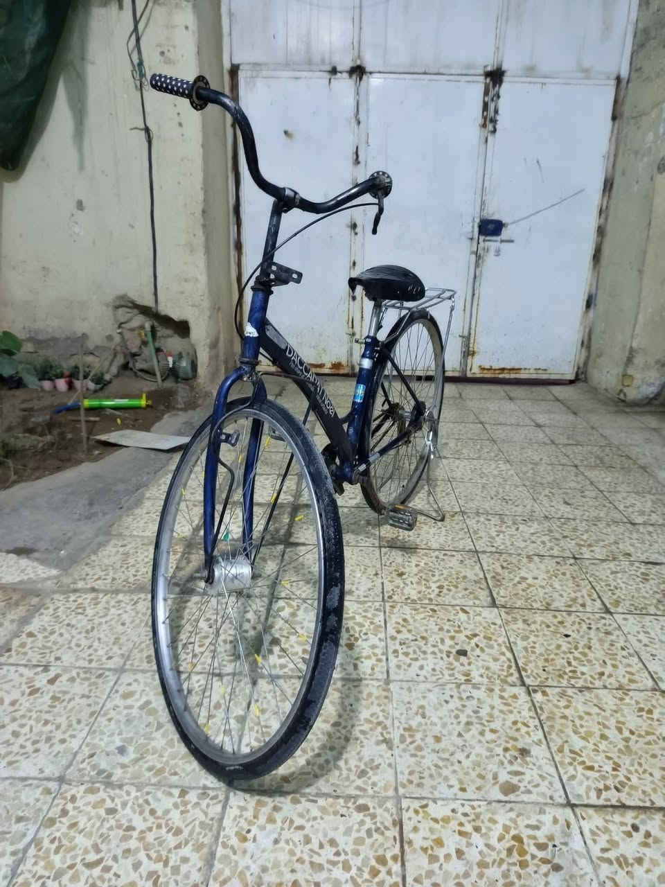 السلام عليكم
بايسكلين للبيع 
الازرق سعره 60 ويرادله تصفيه للتايرين 
الاسود سعره 40 قفل نضيف ومابي شي فقط يرادله  مداكر 
للاستفسار الاتصال على الرقم 7703189320
او مراسله خاص على الحساب .
