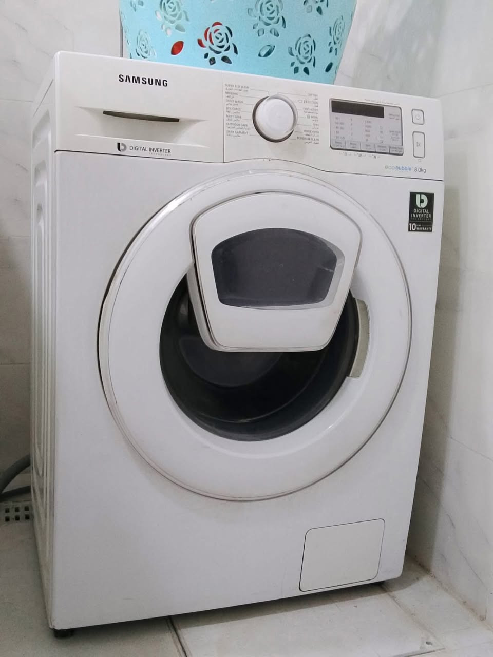 السلام عليكم
غساله سامسونك حجم 8 ك ب١٧٠ الف و بي مجال 

وطباخ يحتاج تنضيف بواري شغال كامل سعره 100
*********** واتساب
