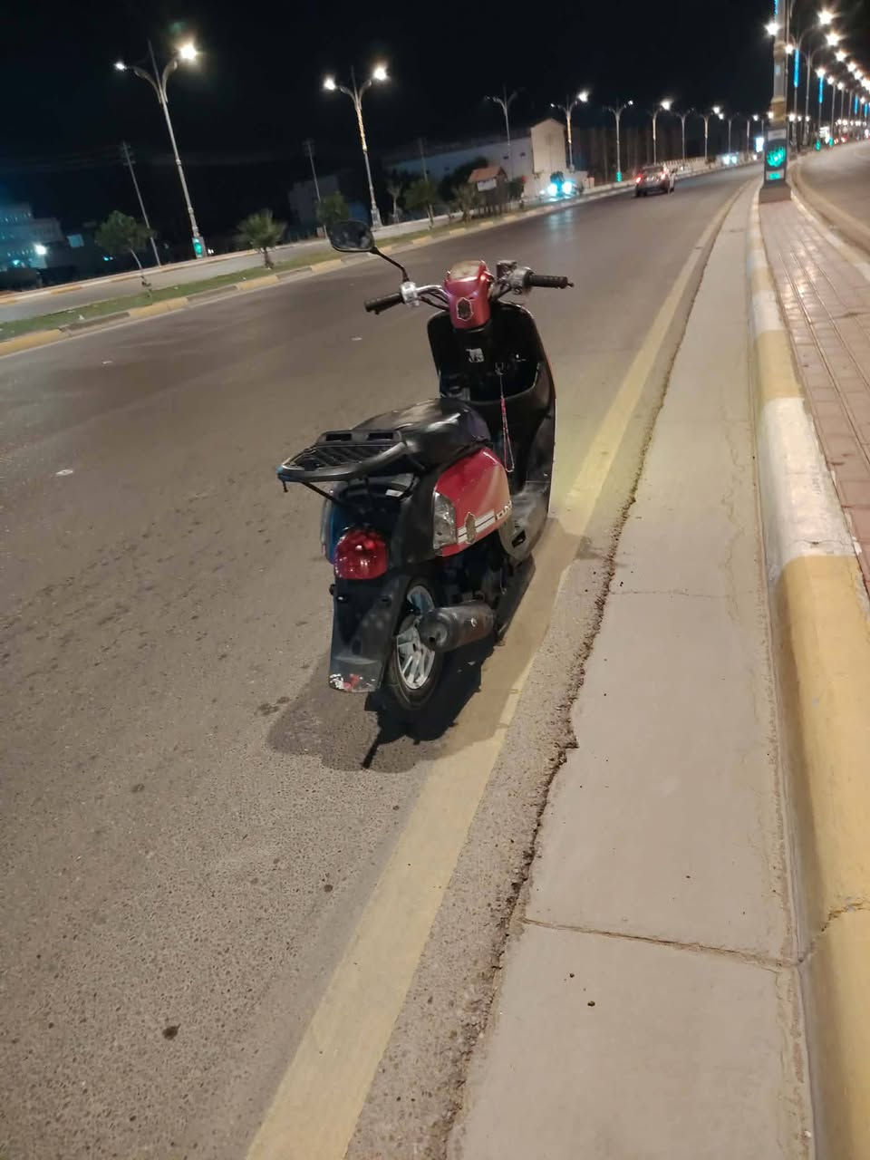 دراجة  ماكس بوليس مكينه مامفتوحه كهربائية شغاله
برغي مامفتوح بيهه رايدهه 550 وبيهه مجال ***********
