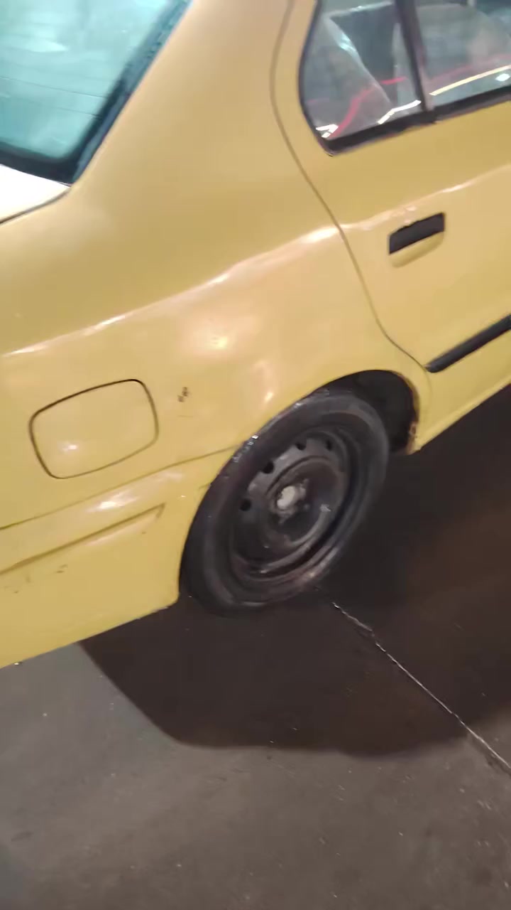 السلام عليكم سمند للبيع موديل ١١ مابيها كل ضربه تبديل بنيد خايس ومبدل مرشوشه حزام حداديه الصدر جديده والخلفيه جديده فقط بوربرنات جتف يرادلها ومكينتها بيها لاستيك ولف فقط سنويه لل ٢٩ باسمنه رقم بابل  عارضها ب ٢١ وبيها مجال للشراي ويدلل مكاني نجف كوفه
***********
