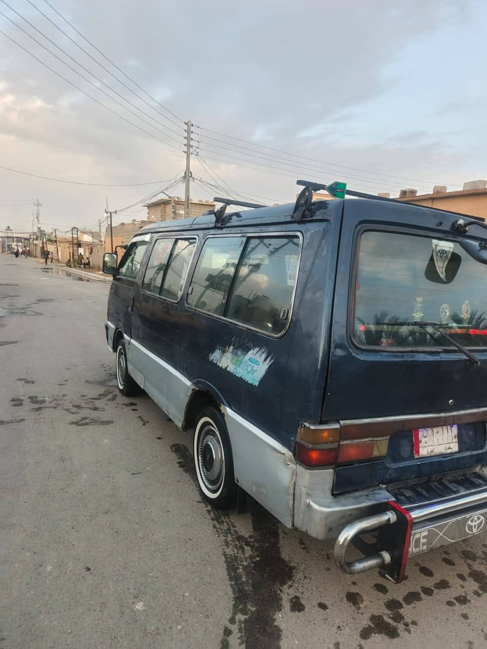 السلام عليكم كيه بسته موديل 1994 رقم بغداد راعيه بغداد ماوصله اتكفل سرقه وعشأير مكينه وكير   وكسن مكفوله باور مشط جديد كهربائية كله شغاله نكر سلف دينمو وباتري جديد دواخله حلوه السعر 27 وبيه مجال قليل مكاني كربلاء حي العسكري ***********
