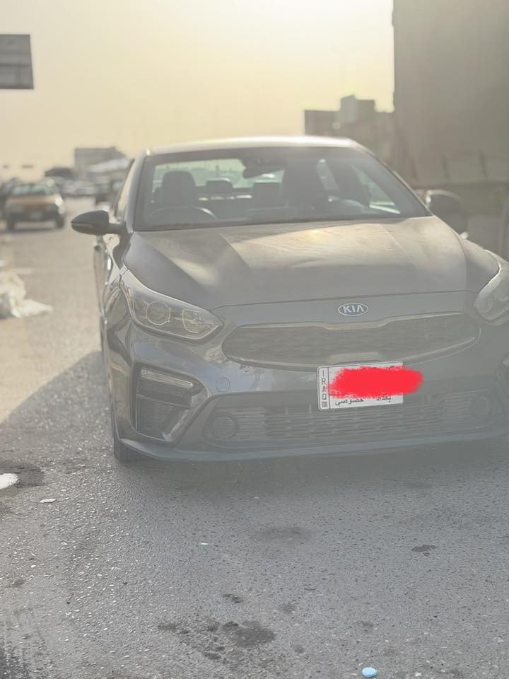 السلام عليكم فورتي موديل 2021 جيتي لاين ماعدا الفتحة حادث امريكا بنيد مبدل وهنا بل العراق صبغ صفحة بدون دواخل وتكم السعر 120$ 
***********
