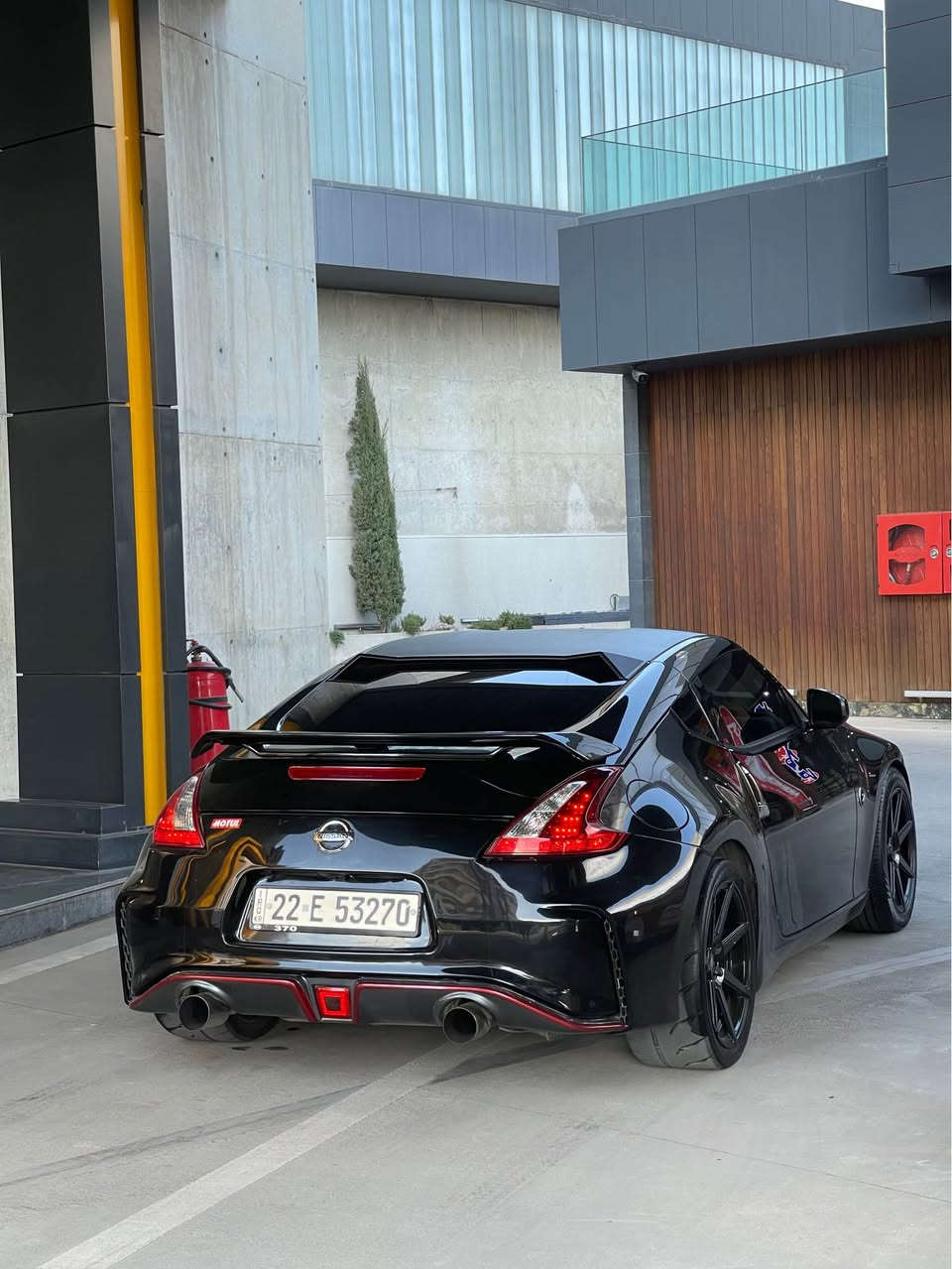 Z370 

بيع او مراوس 
١٥٥$

موديل 2018 
محرك 3.7 🚀 
V6 
محرك گير اكسل   مكفول  مامفتوح 
ستوك

داخل جلد احمر 
فجوج ايكوبونو + دسكات جدد بريمبو 
تخم ويل اصلي 2 سايز hornet 
تايرات خلفيه toyo جديد 
اكسل قفل nismo
دعاميات امامي خلفي nismo 
ماشيه 80 الف ميل 
قطعه وحده صبغ جاملغ خلفي فقط بدون دواخل 
سياره كلش جديده
*********** شمشمل, السليمانية
