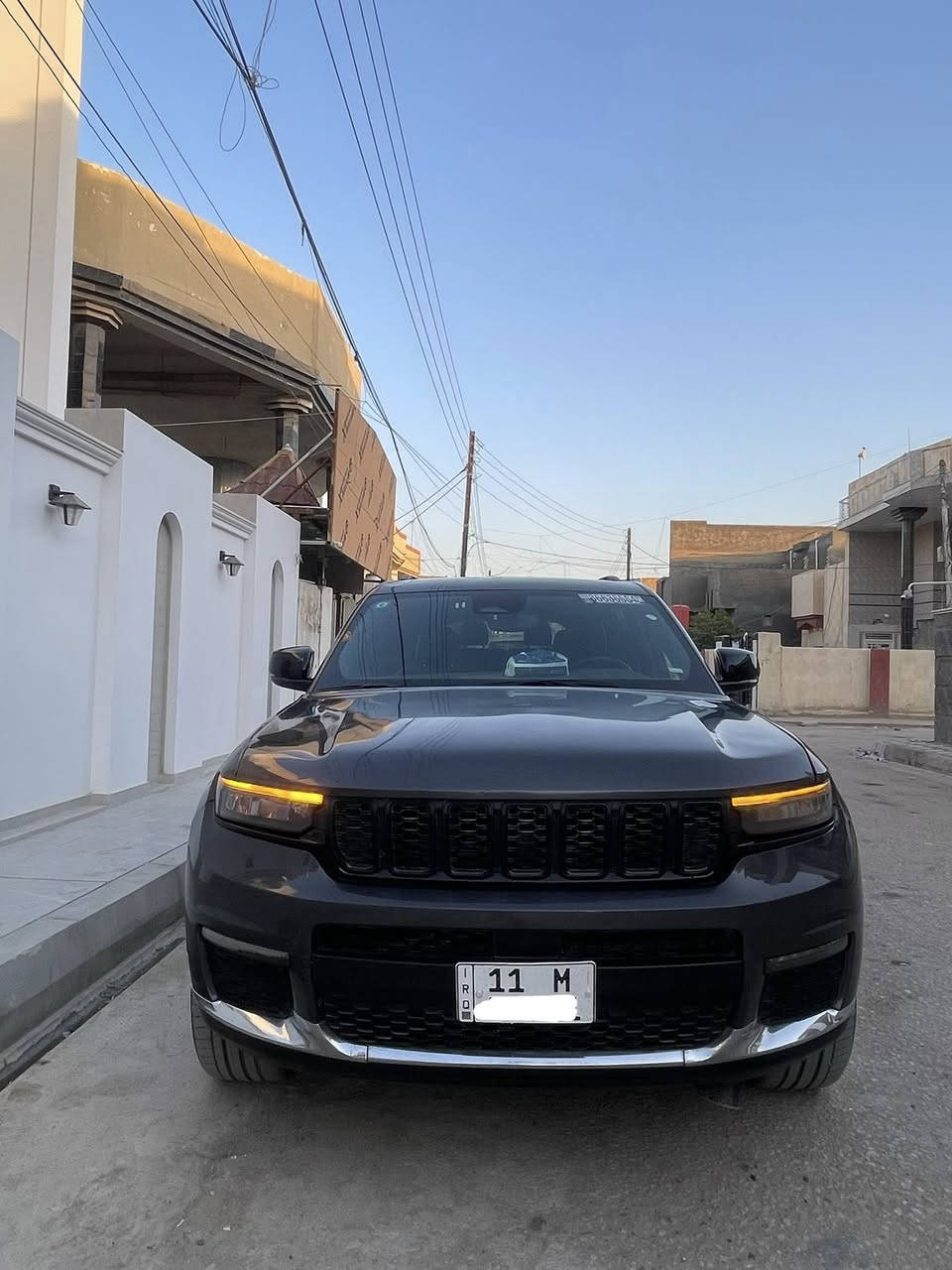 السلام عليكم للبيع او مراوس
جيب 2023 كراند شيروكي رقم بغداد بأسمي 
7 راكب vip 
وارد امريكي ضرر خفيف  نص بنيد وشويه بلجاملغ وبارد بلجاملغ الخلفي بدون اي دواخل شرط موضح بالصور ايرباك سليم 
 6 سلندر محرك 3600 
ماشيه (58 ) 
مواصفات
بصمة تشغيل عن بعد  حساس ابواب لمس 
جنطه كهرباء  لد امامي خلفي 
اطفاء ذاتي عند التوقف اقتصادي 
تحديد مسار 
فول تحكم ستيرن مع قياده ذاتيه 
رادارات مع تنبيه وحساس اوتو ستوب 
كشنات كهرباء 
تدفئة كشنات
تدفئة ستيرن 
حساسات خلفية وجانبيه 
نقط عمياء 
لايت عدسات زنون 
ويل كب بلاد بلاك 20
شاشه  
تحكم تبريد خلفي 
كير ماوس 
سايد بريك كهربائي 
نظام قياده سبورت 
السياره حلوه مابيها اي نقص 
السعر 270 للاستفسار ***********
