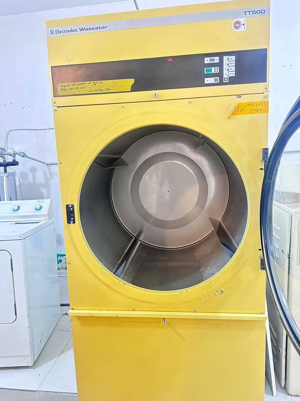 لا بيع تواصل عل واتس
***********
