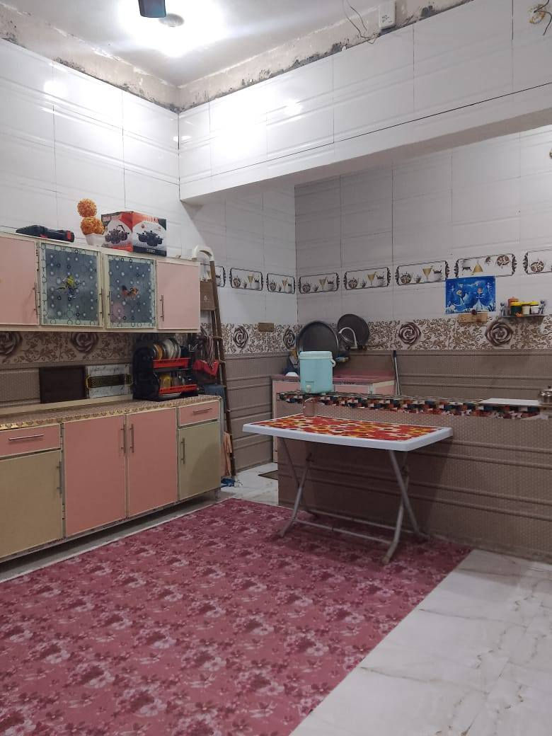 #الدار  للبيع طابو صرف في ناحيه العكيكه على الشارع الرئيسي مقابيل حسينه العاتي 
البيت #ركن طابق واحد مساحه 170 متر  وجه 10نزال 17
_البناء/  البناء حديث طابوك كونكريت و رباط
_محتويات /ديوانيه صاله مطبخ غرف عدد 2 صحيات داخليه وخارجيه 
الشارع /15 وثاني 12 
الهاتف /***********
