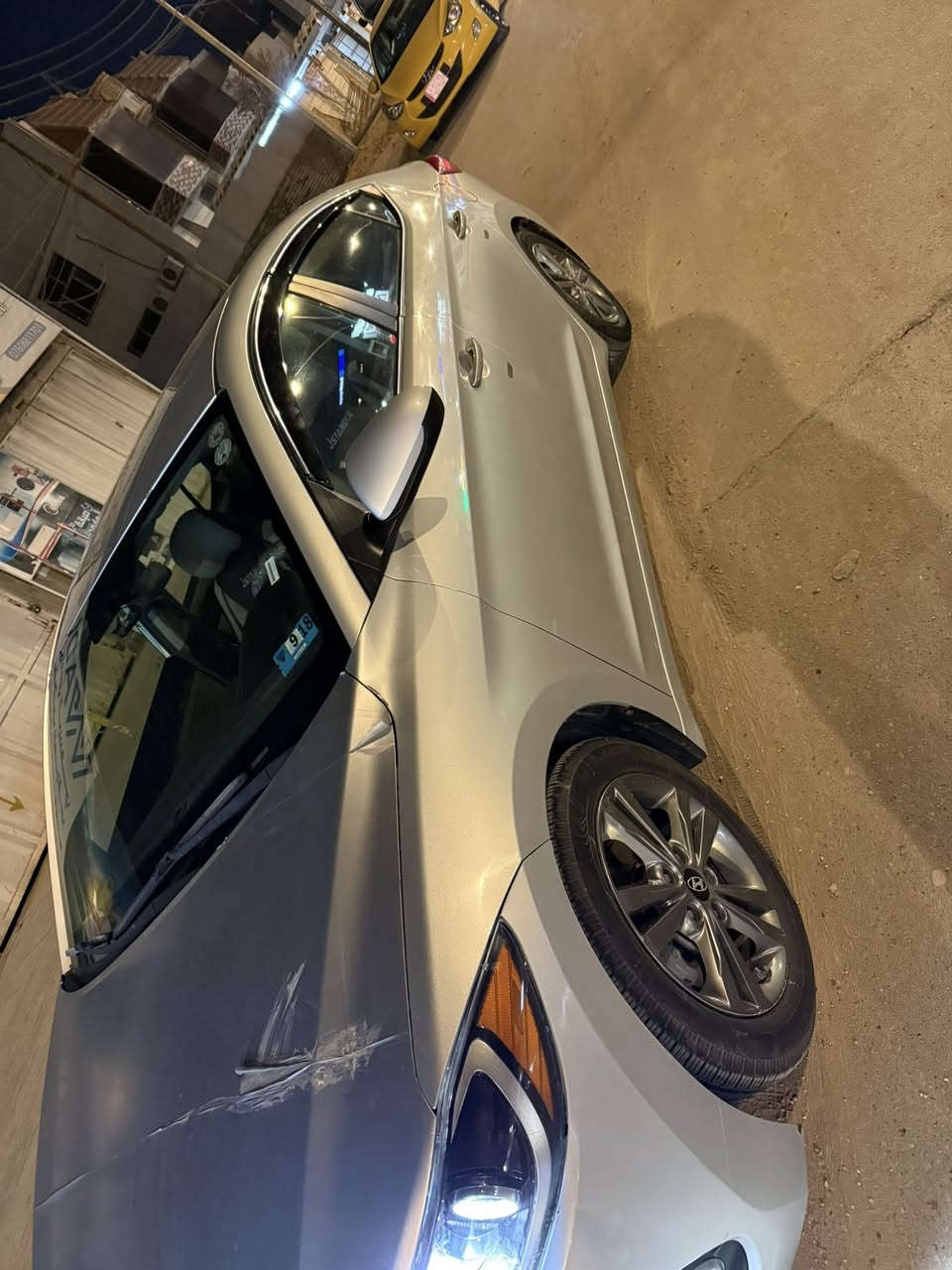 النترا 2018
واراد امريكي دوش محرك 2000
مواصفتها معروفة شاشة كار بلي نقطة عمياء مانع انزلاق 
السيارة بأسمي
رقم جديد وهزه جديدة
سنوية نافذه لسنه 2030 شهر ال11
صور الحادث بالمنشور وبيه بداية الجاملغ الايمن صبغ

السيارة شادلة
منظومة زنون اصلي
منظومة غاز شغاله ( تريد تعوفه تريد اشيله عادي )
الارضية مغلف جلد 
ماشية 95000ميل
عارضها ب125 وبيه مجال حك الجية
مكاني بابل 
***********
