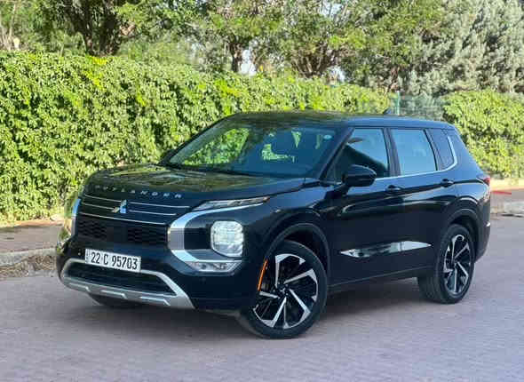 سلام عليكم ورحمة الله وبركاته
MISTIBUSHI OUTLANDER 2022SE
اللون اسود 
وارد أمريكي
بدون صبغ كلين تايتل 
بدون دواخل و شاصي
 ايرباك  ستيرن برده طاك
ماشية 34 الف ميل 
محرك 2.5L(4V)
سياره رقم اربيل
موصفات SE 
بصمة 
بريك بصمة 
ابواب بصمة
شاشة كبير 
خمسة كاميرات 
7 راكب 
صندوق كهربائي 
لايتات LED بلادي
كوشنات جلد
كوشنات هيتر 
كوشنات كهربائي
تبريد مركزي
تحكم ستيرن كامل 
تحديد سرعة 
قوديك شفت 
فتل حساس 
رادار خلفي 
رادار امامي 
رادار جانبي
و بعد موصفات هويا 
سعر 225$ و بيها مجال 
واتساب موجود 
***********
