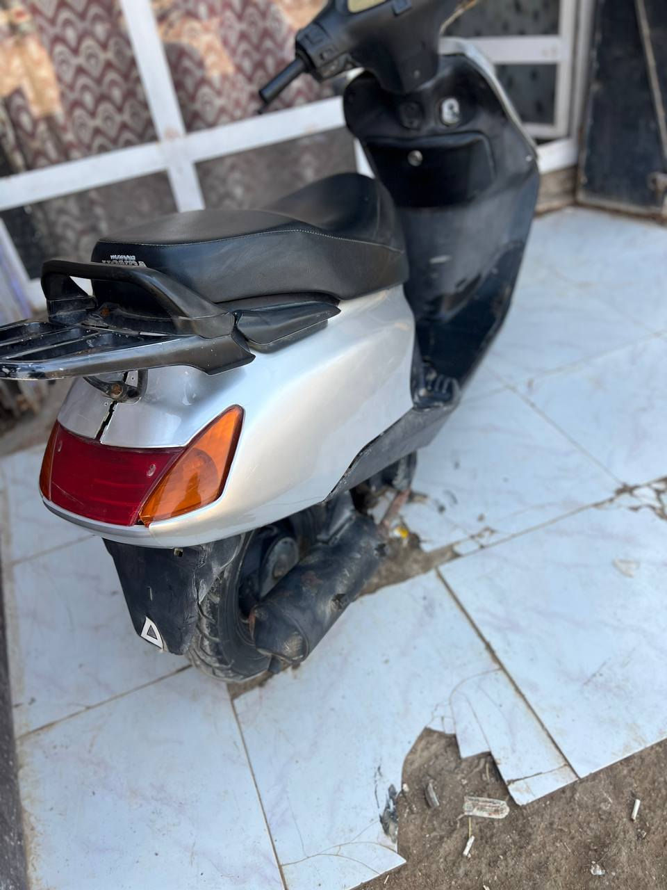 سبيسي ياباني للبيع سلف هندر كهربائيات كله شغاله كفر امامي بلادي بس الخلفي تجاري 500 وبيه مجال للطيبين 
***********
