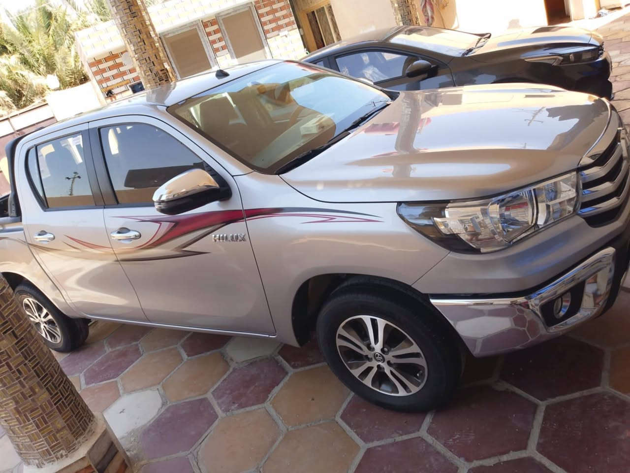 للبيع او المراوس  تويوتا هايلوكس موديل 2018 كويتي الساير فول مواصفات كير عادي مكفوله مرقم مثنى مداور بسمي ماشيه ١٤٠  جديده ماعايزه كلشي مكانه السماوه الخضر 

***********
