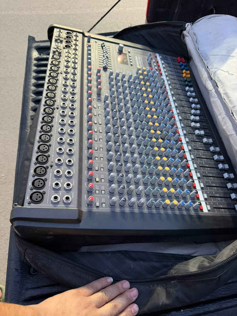 لبيع كلهن اصليات مكان بغداد ***********
